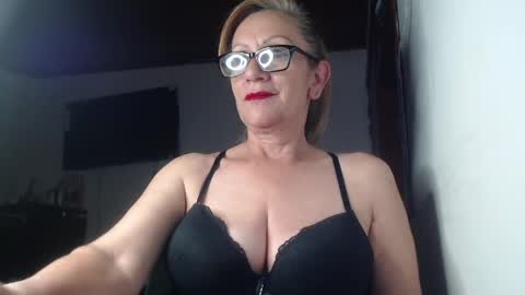 Snapshot of patty_sexy69 chatting on 05-23-26, 11:20 Patty online show from 05-23-26, 11:20