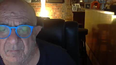 patvac online show from 12-14-25, 01:27