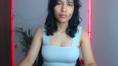 Paulina        online show from 12-02-25, 04:40