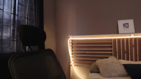 Paul online show from 02-06-26, 01:03