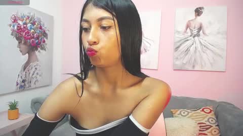 Pau online show from 11-18-25, 12:20