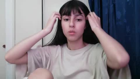 Snapshot of paulainblue chatting on 12-03-24, 04:14   online show from 12-03-24, 04:14