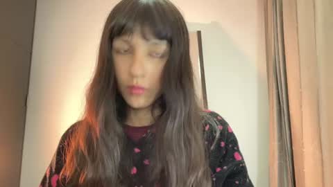 Snapshot of paulainblue chatting on 06-16-26, 01:52 online show from 06-16-26, 01:52