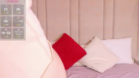 Paula online show from 06-07-26, 01:48