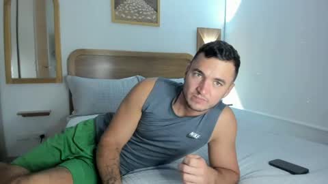 Snapshot of paulblack021 chatting on 05-04-26, 01:12 paulblack021 online show from 05-04-26, 01:12