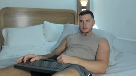 Snapshot of paulblack021 chatting on 05-05-26, 03:36 paulblack021 online show from 05-05-26, 03:36