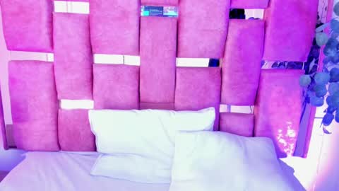 Snapshot of paulette_dupont_ chatting on 09-28-25, 03:01 paulette_dupont_ online show from 09-28-25, 03:01