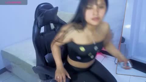 Live 800am 200pm COLOMBIAN HOUR online show from 12-05-25, 01:09