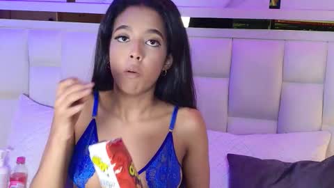 Snapshot of paulina_cano chatting on 11-24-25, 08:08 Paulina online show from 11-24-25, 08:08