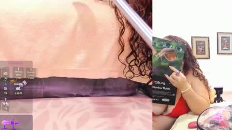 Snapshot of paulina_davis_ chatting on 01-28-25, 03:25 Paulina Davis online show from 01-28-25, 03:25