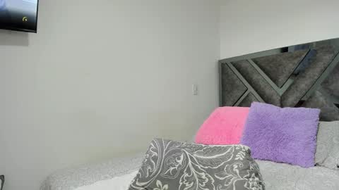 Paulina online show from 10-14-25, 07:36