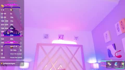 Snapshot of paulina_ruiz_ chatting on 03-18-26, 11:08 online show from 03-18-26, 11:08