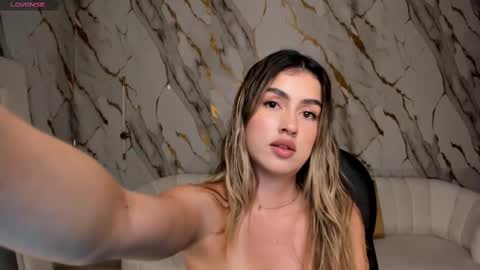 Snapshot of paulinasantosx chatting on 03-03-25, 07:06 Paulina Santos  online show from 03-03-25, 07:06