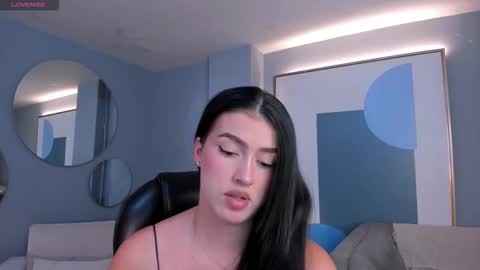 Snapshot of paulinasantosx chatting on 10-14-25, 07:58 Paulina Santos  online show from 10-14-25, 07:58