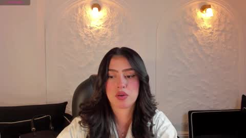 Snapshot of paulinasantosx chatting on 10-20-25, 07:25 Paulina Santos  online show from 10-20-25, 07:25