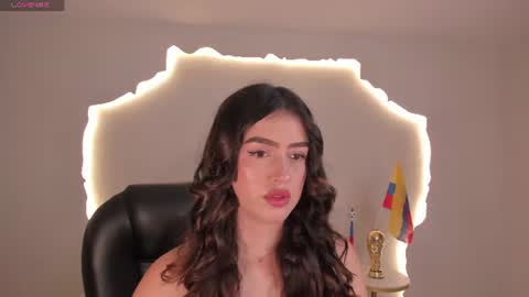 Paulina Santos  online show from 06-20-26, 08:22