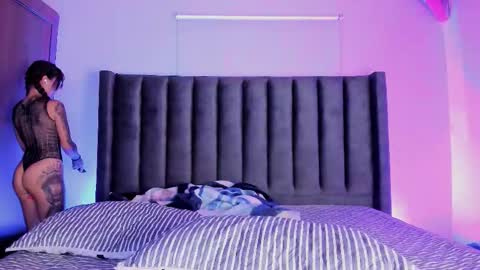 Paulina soto online show from 10-05-25, 05:28