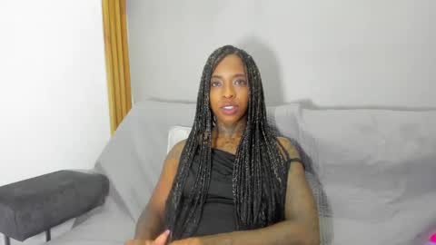 Snapshot of pauline_fox chatting on 09-11-25, 10:26 Pauline online show from 09-11-25, 10:26