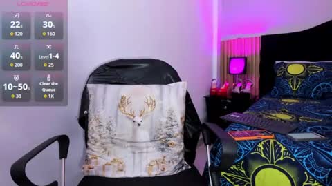 Snapshot of pauline_fox chatting on 07-18-26, 02:16 Pauline online show from 07-18-26, 02:16