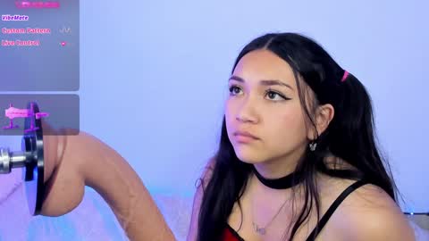 Snapshot of pauline_golden1 chatting on 12-14-24, 06:13 Pauline online show from 12-14-24, 06:13