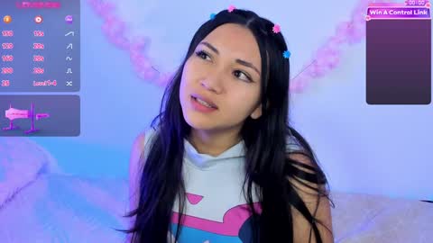 Snapshot of pauline_golden1 chatting on 01-03-25, 07:49 Pauline online show from 01-03-25, 07:49