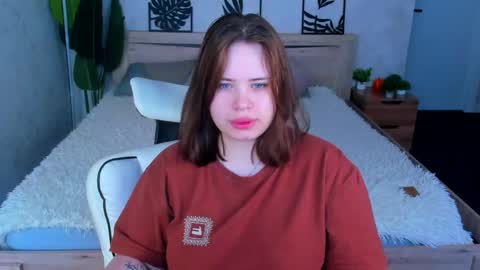 Erica online show from 04-27-26, 03:15