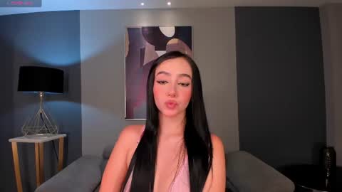 Snapshot of paulinesanz chatting on 06-14-26, 05:04 Pauline Sanz online show from 06-14-26, 05:04
