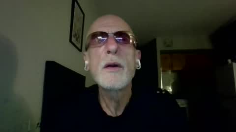 Snapshot of pauljoseph611656 chatting on 11-22-25, 11:09 pjvan online show from 11-22-25, 11:09