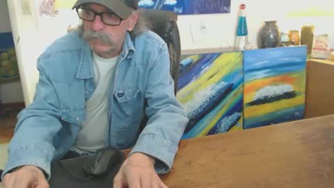 Snapshot of paulleroy chatting on 03-06-25, 07:32 paulleroy online show from 03-06-25, 07:32