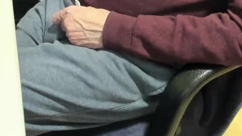 Snapshot of paultje7171 chatting on 02-15-25, 06:23 Paul online show from 02-15-25, 06:23