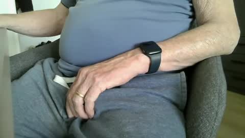 Snapshot of paultje7171 chatting on 06-13-26, 05:22 Paul online show from 06-13-26, 05:22