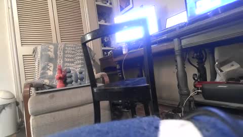 Snapshot of paulvert chatting on 09-10-25, 10:10 Paulvert online show from 09-10-25, 10:10