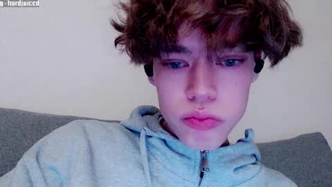 Snapshot of pawclaw chatting on 02-04-26, 12:27 pawclaw online show from 02-04-26, 12:27