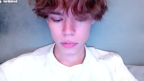 Snapshot of pawclaw chatting on 02-25-26, 03:05 pawclaw online show from 02-25-26, 03:05