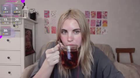 Allisses online show from 02-25-25, 04:53