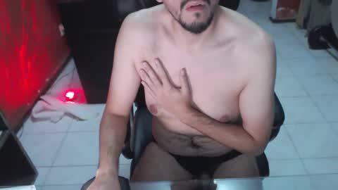 Snapshot of paynedr chatting on 12-27-24, 01:11 Fabio online show from 12-27-24, 01:11