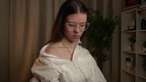 Beautiful Mila online show from 03-20-26, 02:38