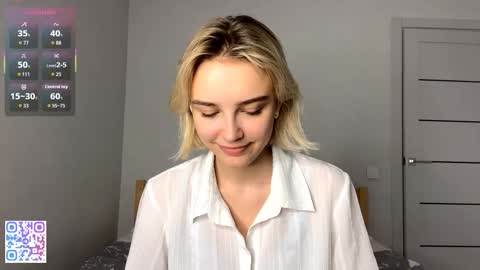 Lola online show from 12-20-25, 03:52