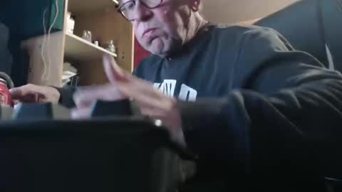 pc8474408 online show from 11-27-25, 04:47