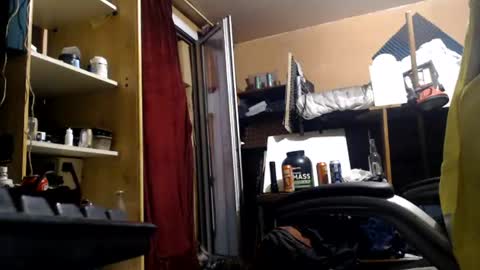 Snapshot of pc8474408 chatting on 06-23-26, 01:36 pc8474408 online show from 06-23-26, 01:36