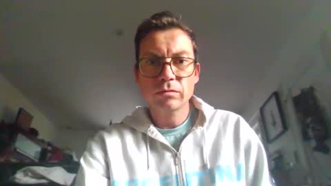 pchittt online show from 12-20-25, 02:02