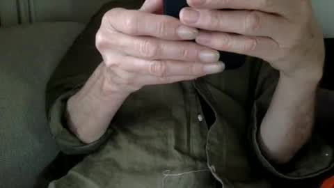 pea23 online show from 04-26-26, 03:42