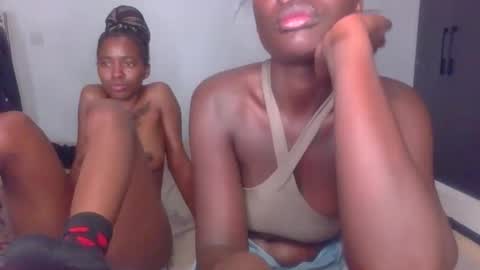 peach_ebonny online show from 04-23-26, 03:08