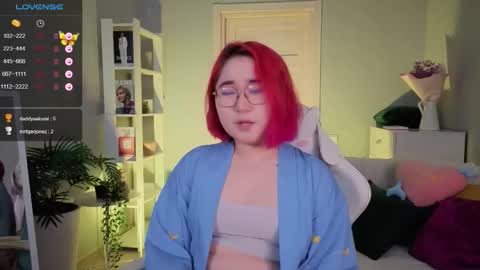 Lilian   online show from 09-25-25, 07:12