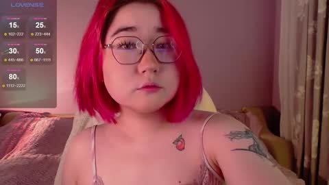 Lilian   online show from 10-06-25, 08:23
