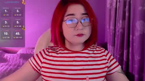 Lilian   online show from 10-20-25, 07:42