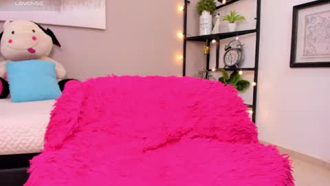 Briana online show from 03-26-26, 01:06