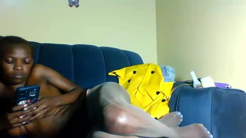 peachie online show from 11-24-25, 06:24