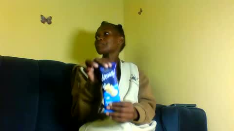 peachie online show from 12-02-25, 07:20