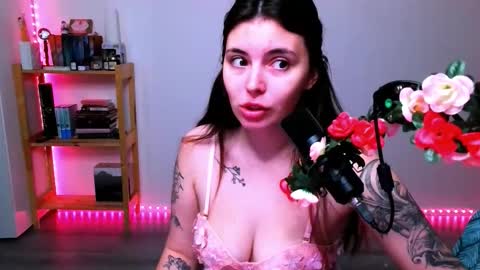 Peachy online show from 10-11-25, 06:06